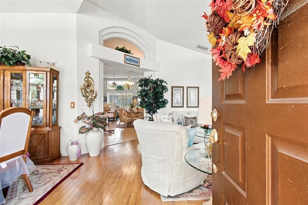En Venta: $415,000 (3 camas, 2 baños, 2036 Pies cuadrados)