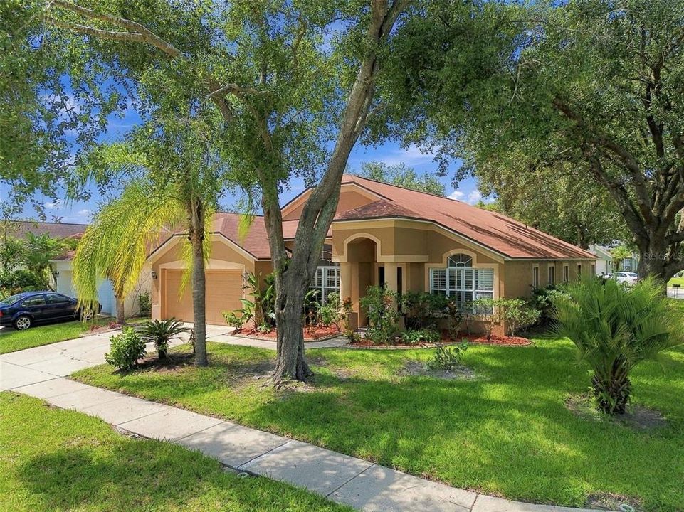 En Venta: $415,000 (3 camas, 2 baños, 2036 Pies cuadrados)