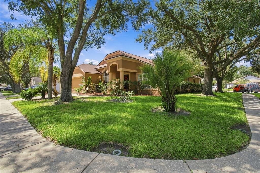 En Venta: $415,000 (3 camas, 2 baños, 2036 Pies cuadrados)
