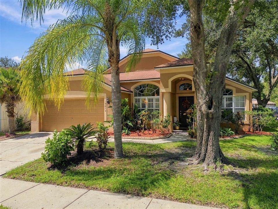 En Venta: $415,000 (3 camas, 2 baños, 2036 Pies cuadrados)