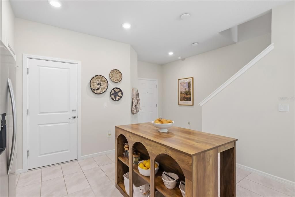 For Sale: $315,000 (3 beds, 2 baths, 1736 Square Feet)