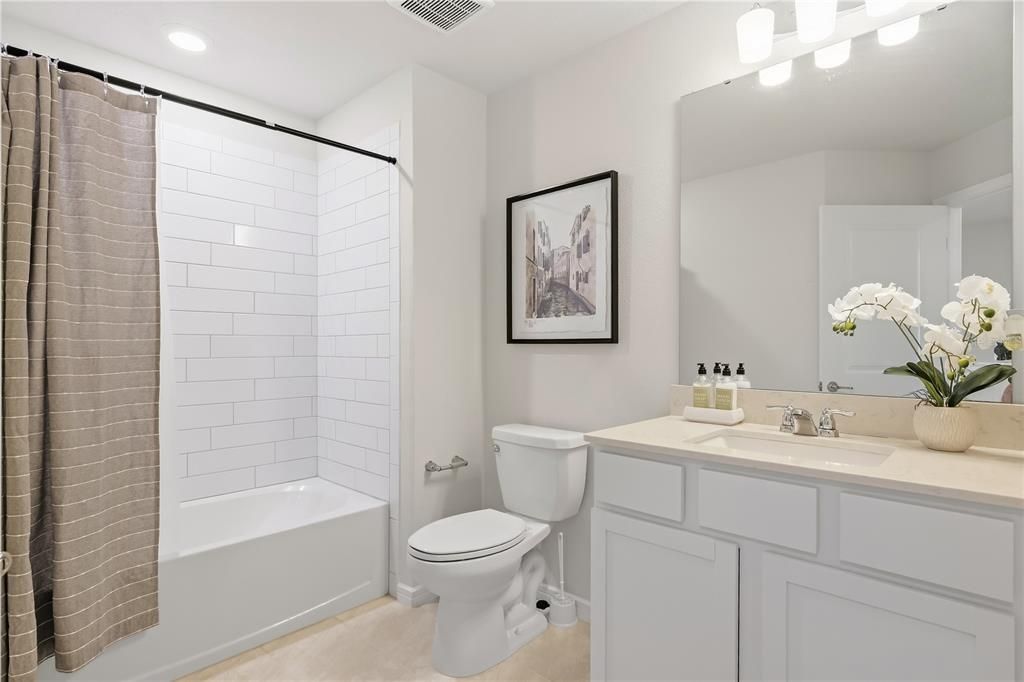 For Sale: $315,000 (3 beds, 2 baths, 1736 Square Feet)