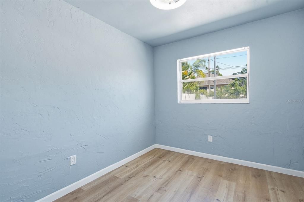 For Sale: $310,000 (3 beds, 2 baths, 1202 Square Feet)