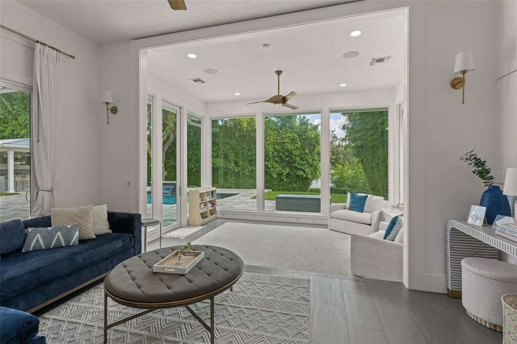 En Venta: $1,369,000 (5 camas, 3 baños, 3274 Pies cuadrados)