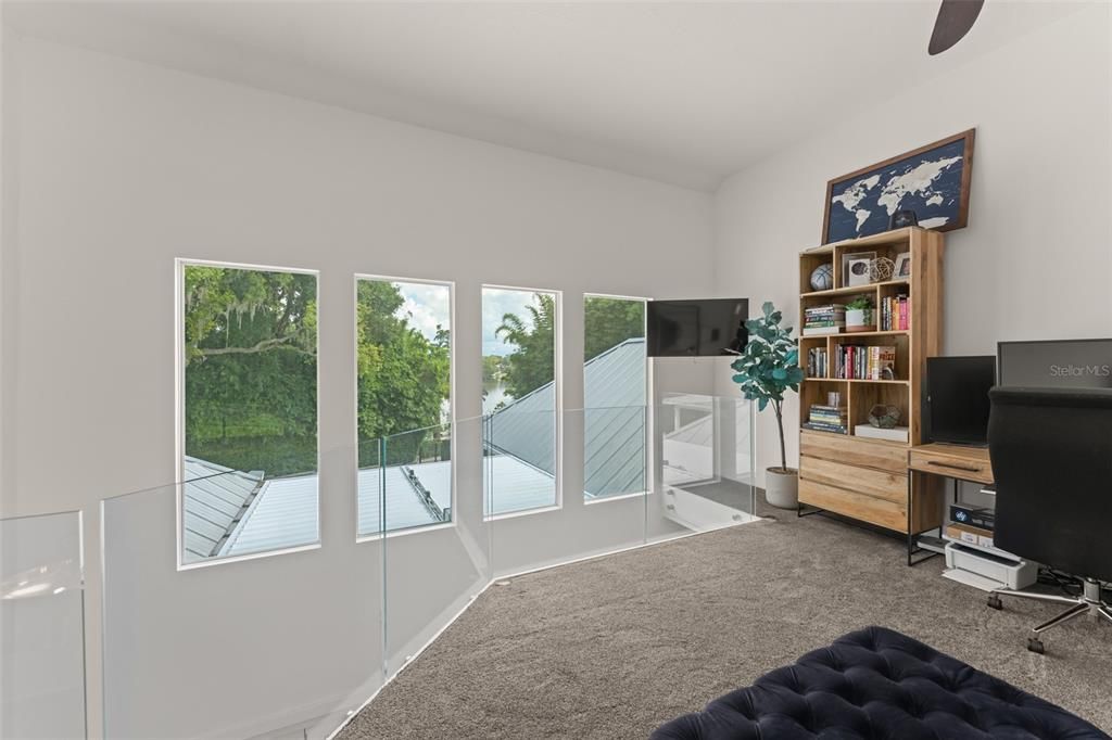 En Venta: $1,369,000 (5 camas, 3 baños, 3274 Pies cuadrados)
