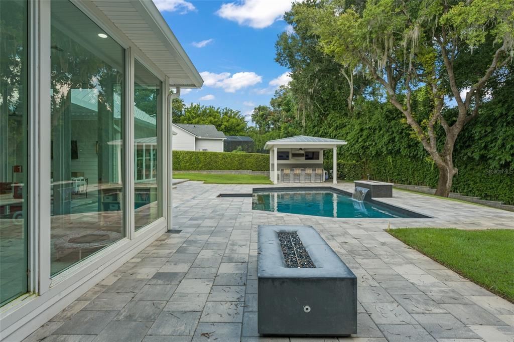 En Venta: $1,369,000 (5 camas, 3 baños, 3274 Pies cuadrados)