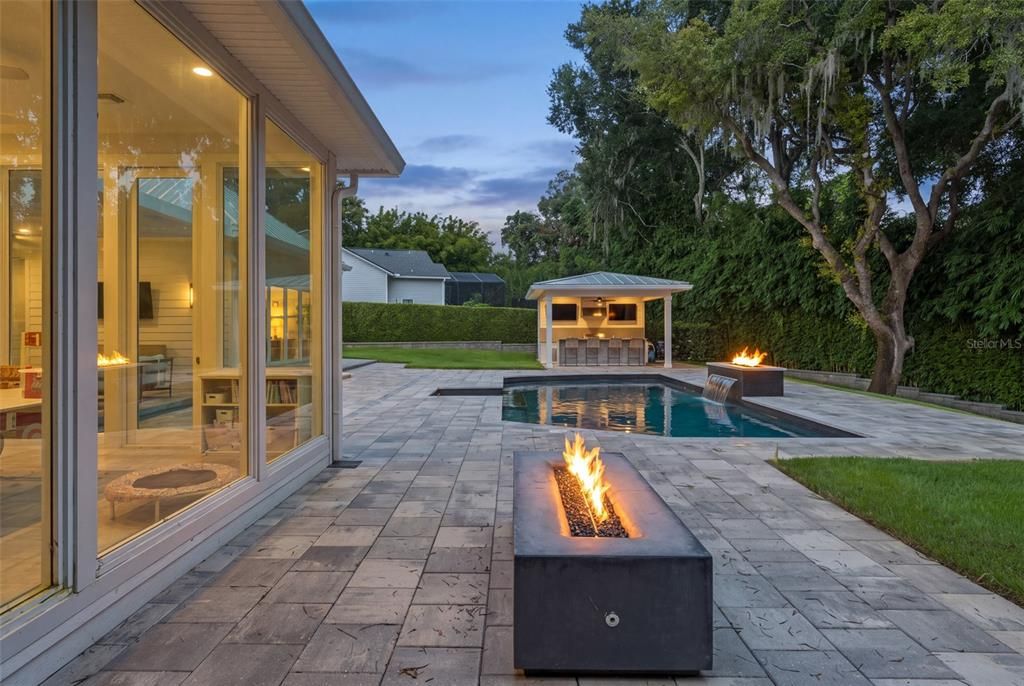 En Venta: $1,369,000 (5 camas, 3 baños, 3274 Pies cuadrados)