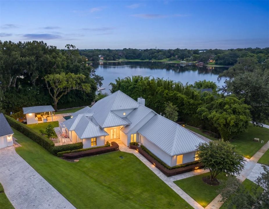 En Venta: $1,369,000 (5 camas, 3 baños, 3274 Pies cuadrados)