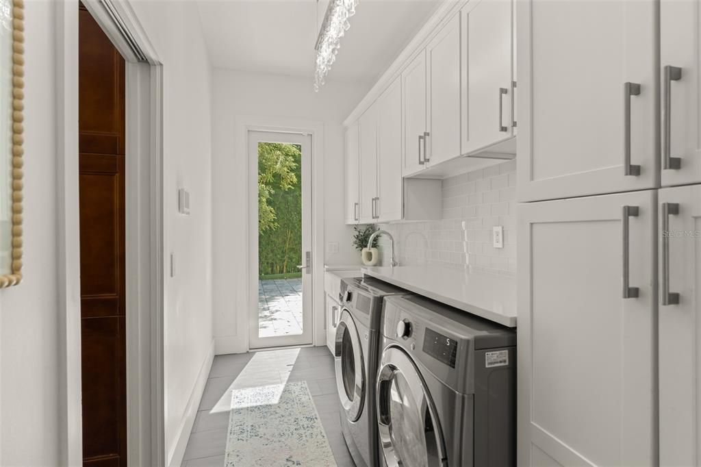 En Venta: $1,369,000 (5 camas, 3 baños, 3274 Pies cuadrados)