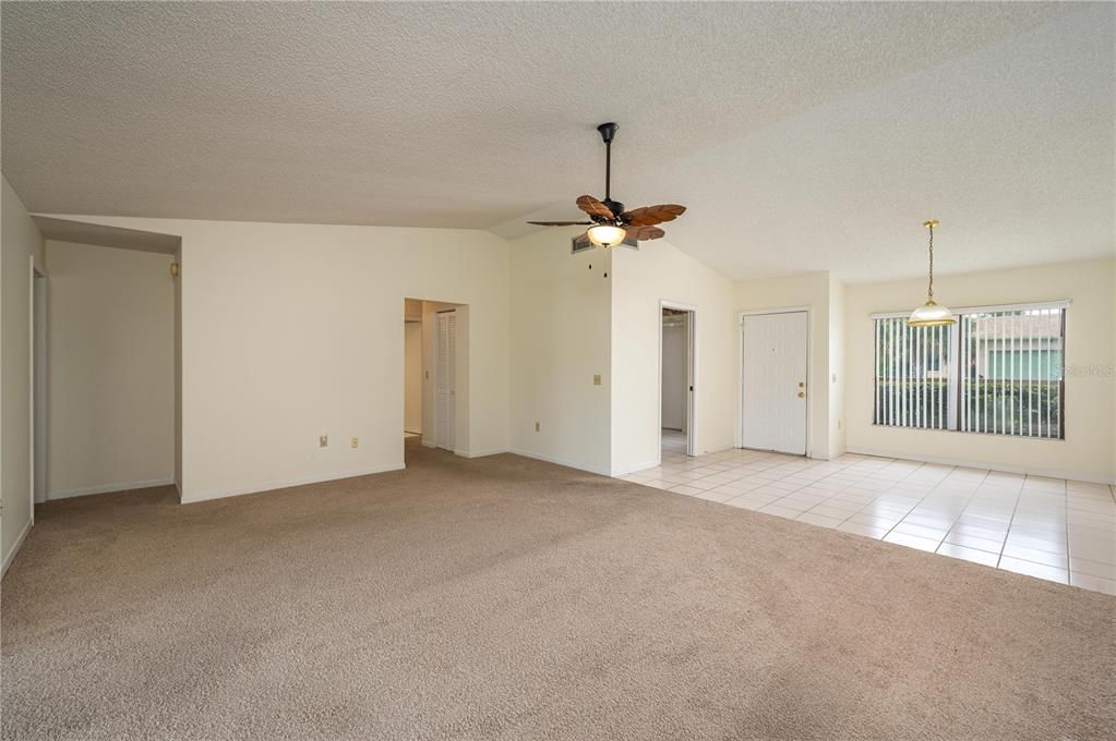 For Sale: $237,900 (3 beds, 2 baths, 1313 Square Feet)