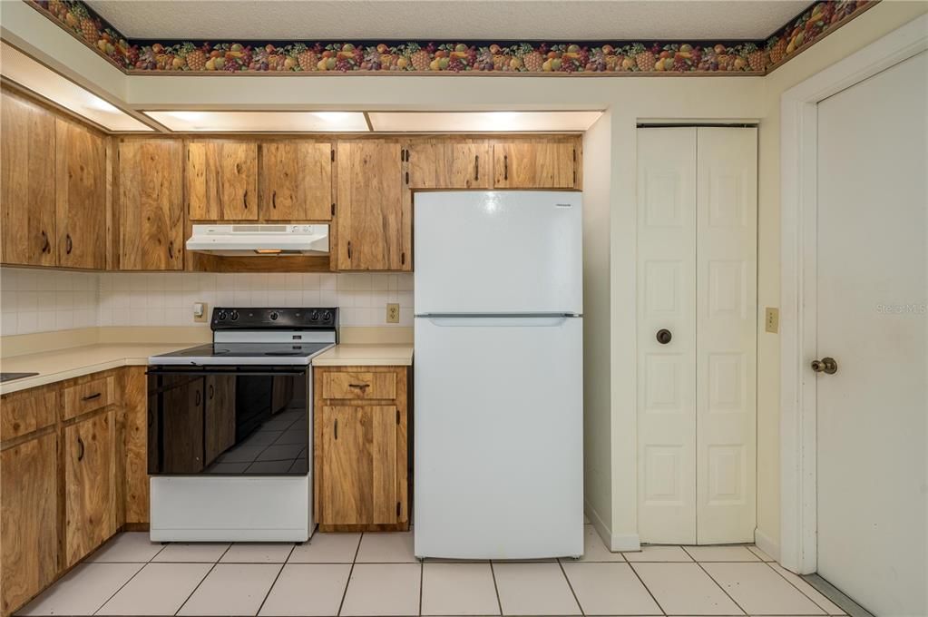 For Sale: $237,900 (3 beds, 2 baths, 1313 Square Feet)