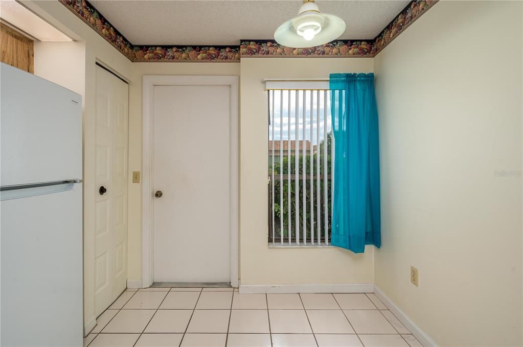 For Sale: $237,900 (3 beds, 2 baths, 1313 Square Feet)