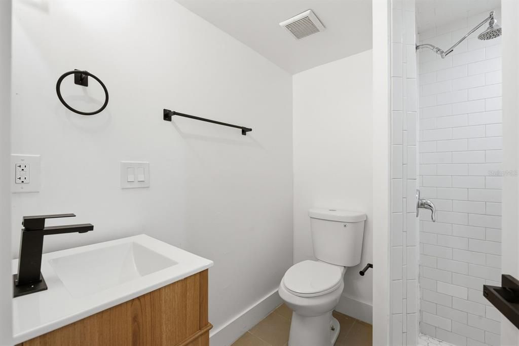 En Venta: $319,900 (3 camas, 2 baños, 1116 Pies cuadrados)