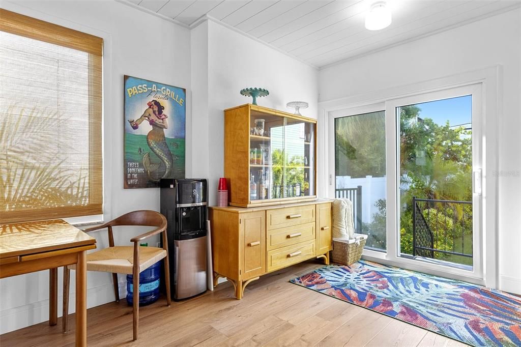 En Venta: $1,895,000 (3 camas, 3 baños, 2242 Pies cuadrados)