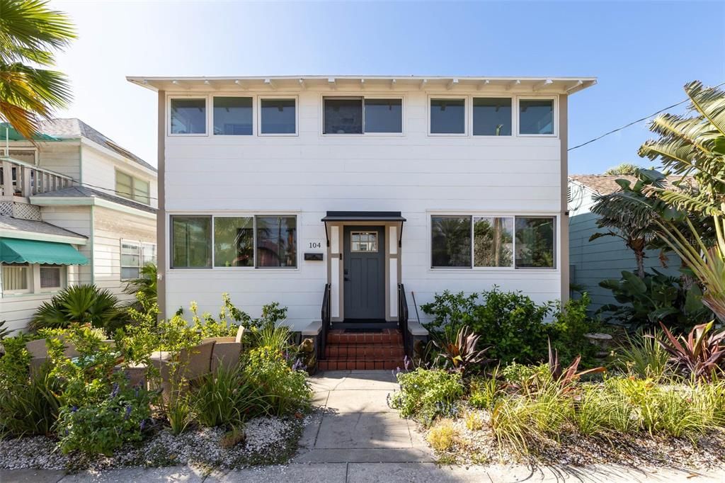 En Venta: $1,895,000 (3 camas, 3 baños, 2242 Pies cuadrados)