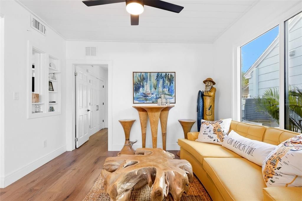 En Venta: $1,895,000 (3 camas, 3 baños, 2242 Pies cuadrados)