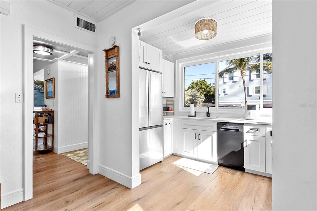 En Venta: $1,895,000 (3 camas, 3 baños, 2242 Pies cuadrados)