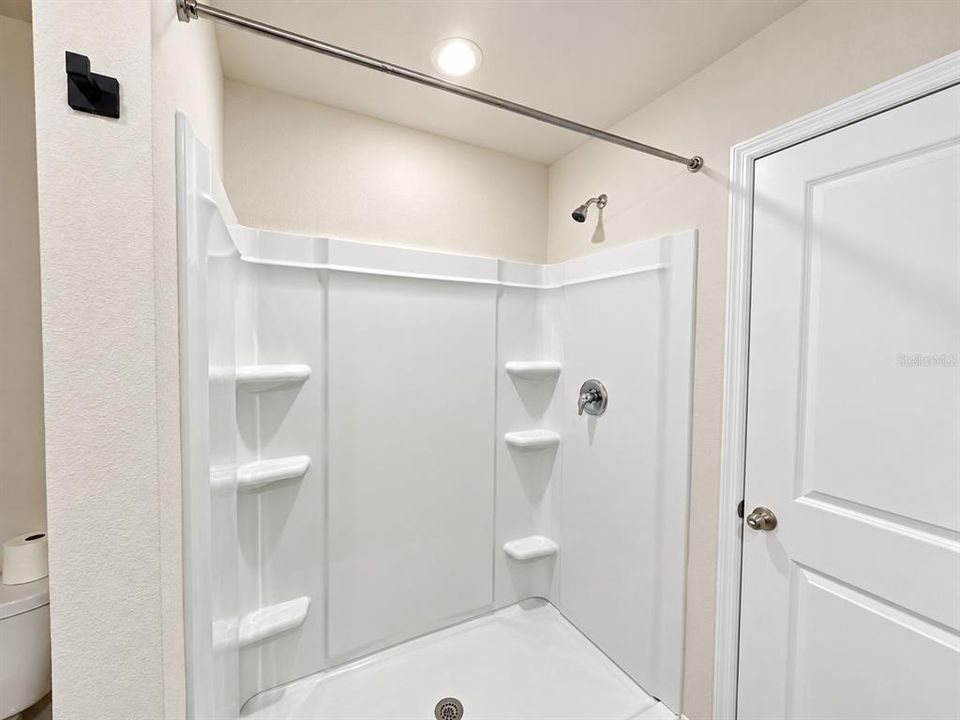 For Rent: $2,200 (3 beds, 2 baths, 1504 Square Feet)