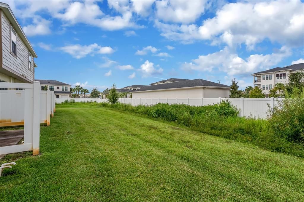 For Sale: $215,000 (2 beds, 2 baths, 1482 Square Feet)
