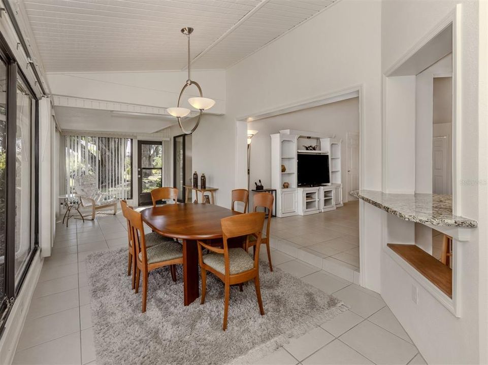 En Venta: $235,000 (2 camas, 2 baños, 1508 Pies cuadrados)