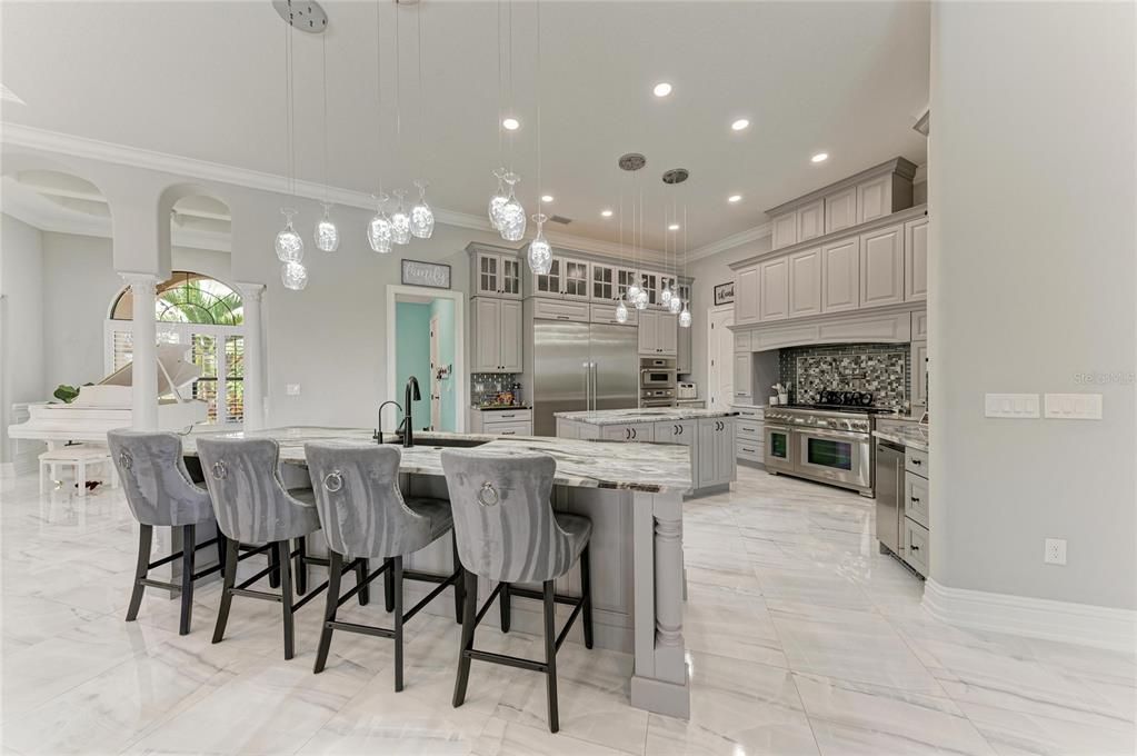 For Sale: $1,900,000 (3 beds, 3 baths, 2953 Square Feet)
