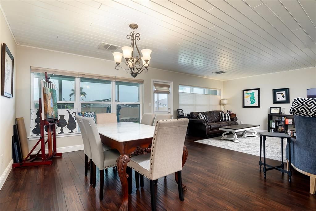For Sale: $485,000 (2 beds, 2 baths, 1664 Square Feet)