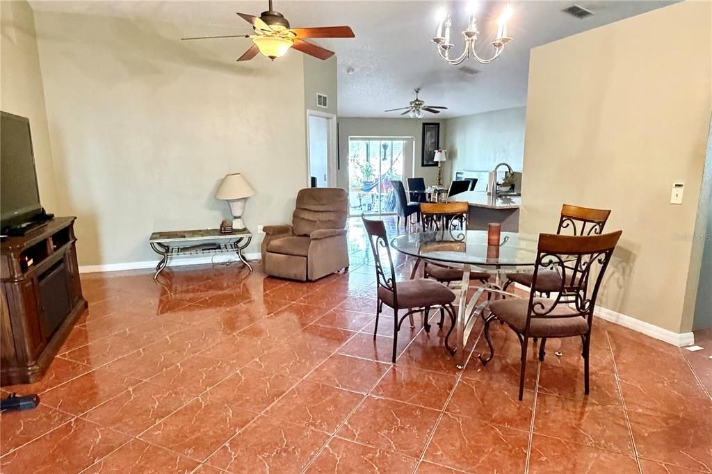 For Sale: $395,000 (3 beds, 2 baths, 1645 Square Feet)