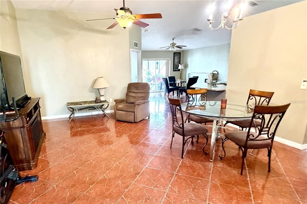 For Sale: $395,000 (3 beds, 2 baths, 1645 Square Feet)