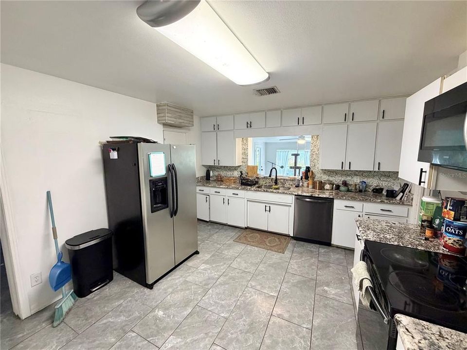 For Sale: $480,000 (0 beds, 0 baths, 2682 Square Feet)