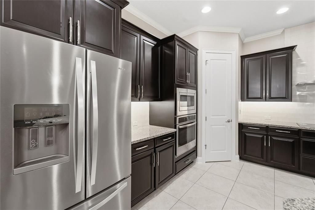 В аренду: $4,100 (3 спален, 2 ванн, 2380 Квадратных фут)