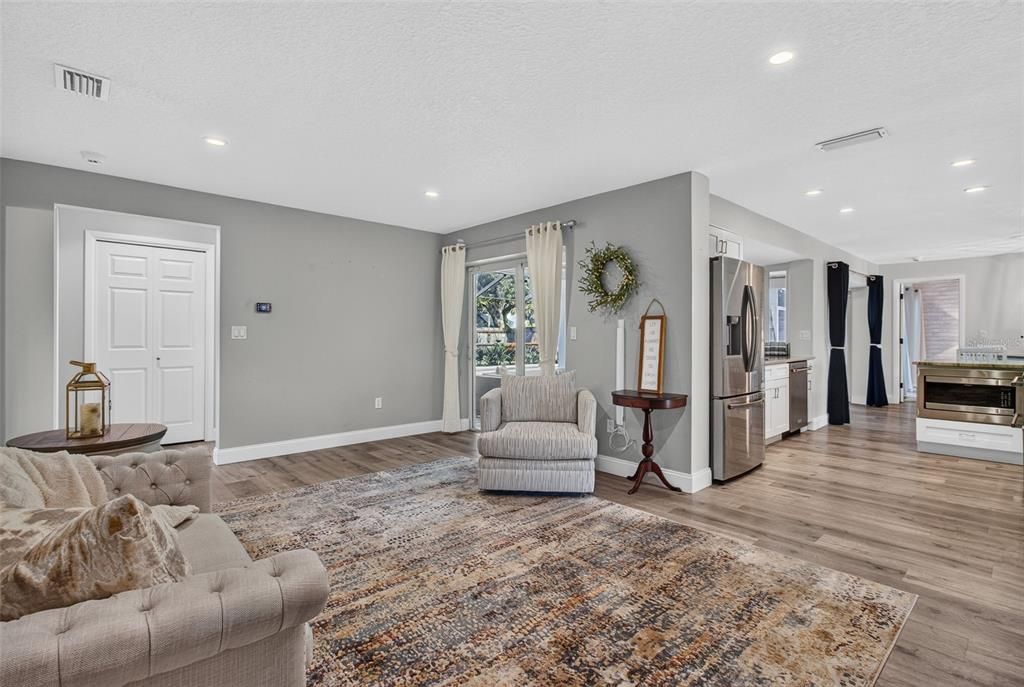 For Sale: $720,000 (3 beds, 2 baths, 1841 Square Feet)