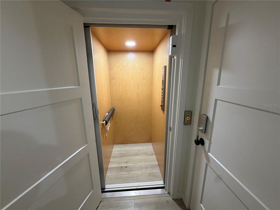 For Rent: $4,000 (3 beds, 3 baths, 2181 Square Feet)