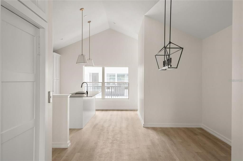 For Rent: $4,000 (3 beds, 3 baths, 2181 Square Feet)