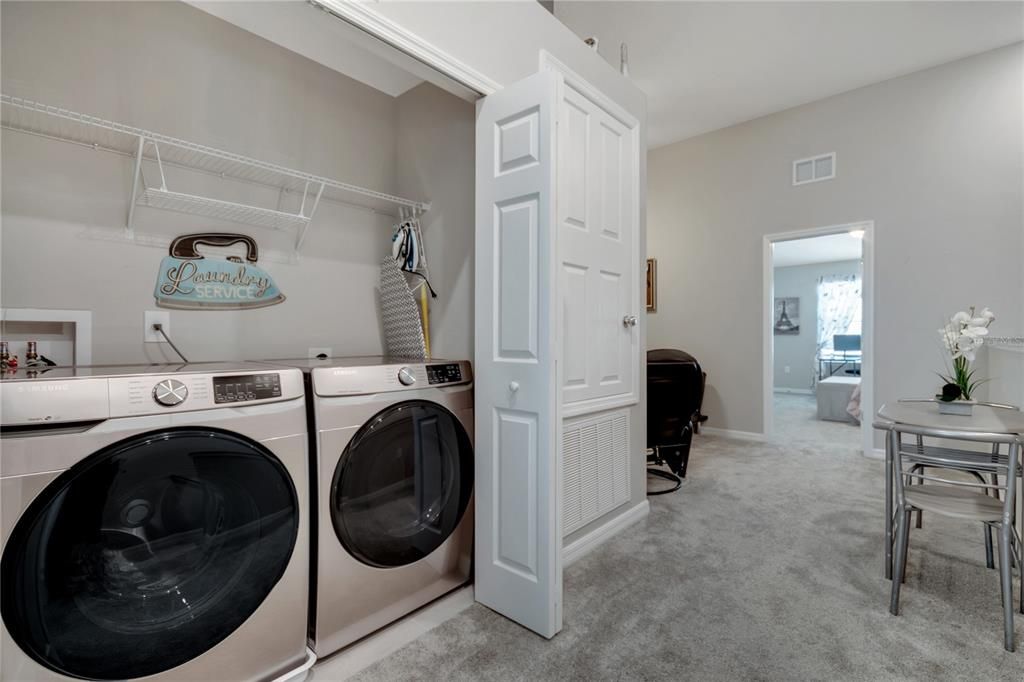 For Sale: $360,000 (2 beds, 2 baths, 1706 Square Feet)