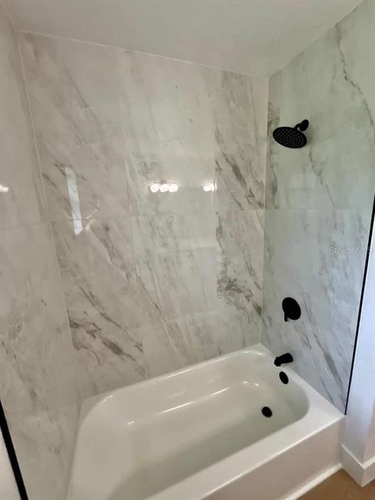 For Sale: $389,000 (3 beds, 3 baths, 1798 Square Feet)