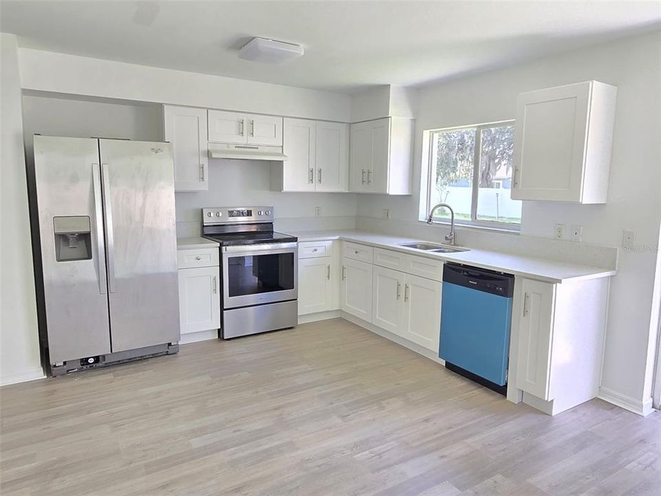 En Venta: $290,900 (3 camas, 2 baños, 1141 Pies cuadrados)