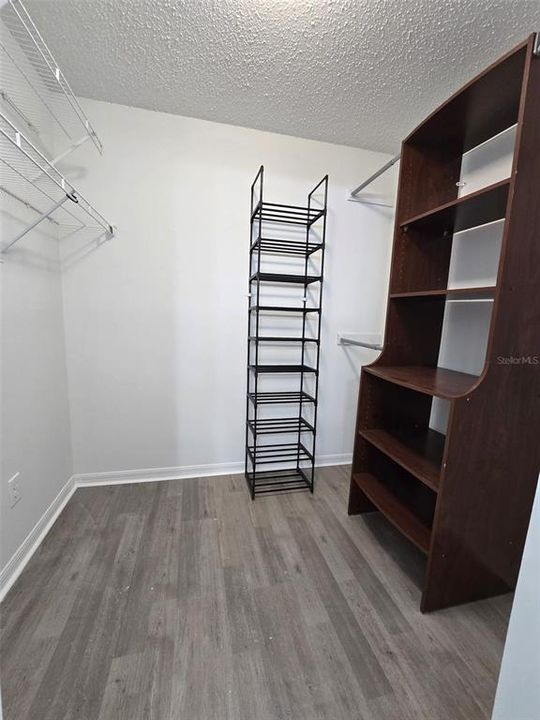 En Venta: $290,900 (3 camas, 2 baños, 1141 Pies cuadrados)