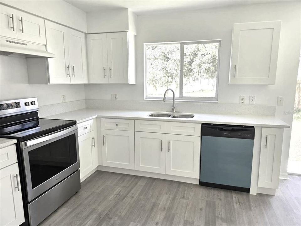 En Venta: $290,900 (3 camas, 2 baños, 1141 Pies cuadrados)