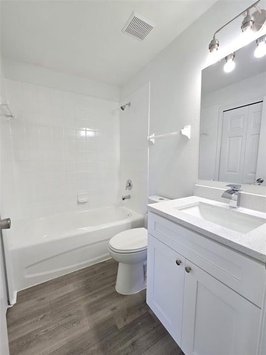 En Venta: $290,900 (3 camas, 2 baños, 1141 Pies cuadrados)