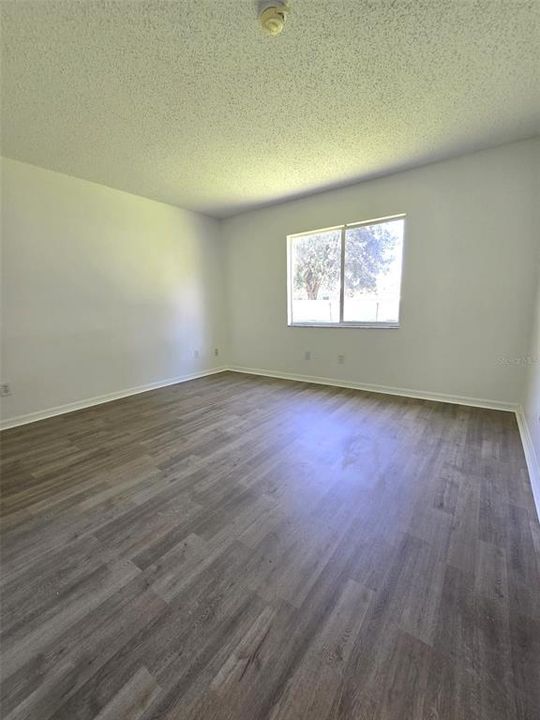 En Venta: $290,900 (3 camas, 2 baños, 1141 Pies cuadrados)