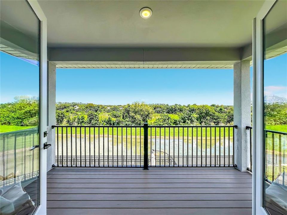 En Venta: $979,900 (5 camas, 4 baños, 3987 Pies cuadrados)