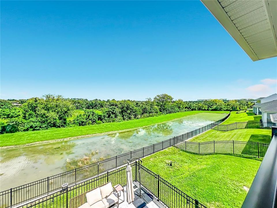 En Venta: $979,900 (5 camas, 4 baños, 3987 Pies cuadrados)