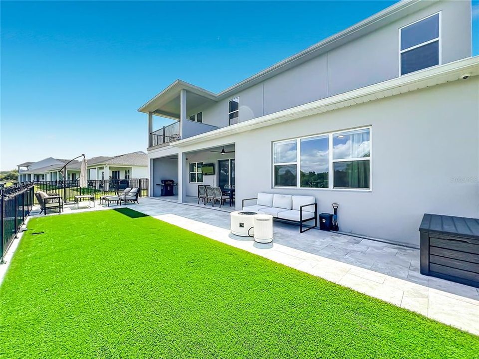 En Venta: $979,900 (5 camas, 4 baños, 3987 Pies cuadrados)