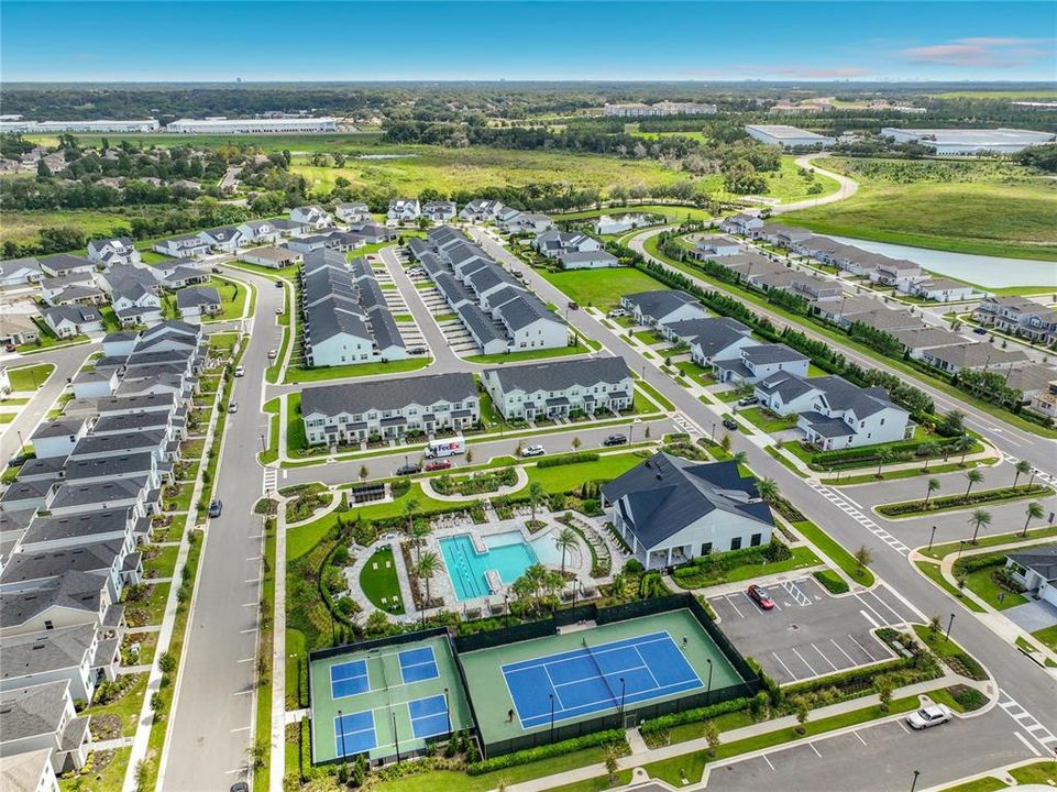 En Venta: $979,900 (5 camas, 4 baños, 3987 Pies cuadrados)