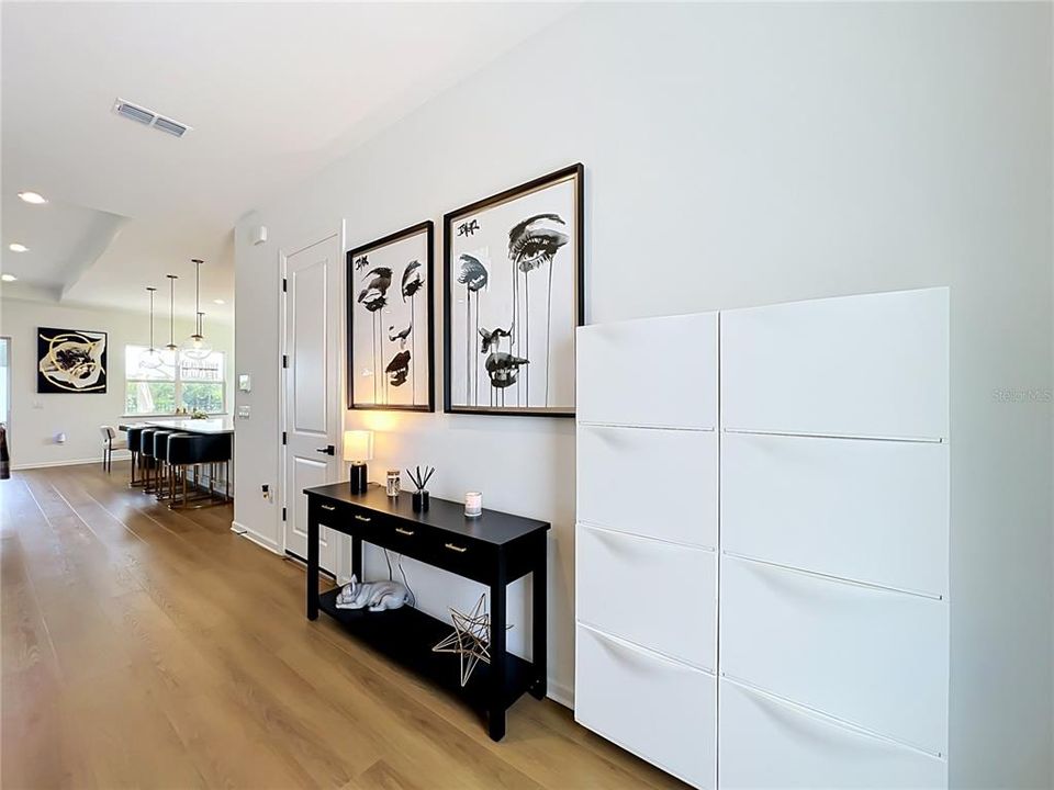En Venta: $979,900 (5 camas, 4 baños, 3987 Pies cuadrados)