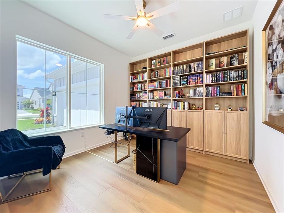 En Venta: $979,900 (5 camas, 4 baños, 3987 Pies cuadrados)