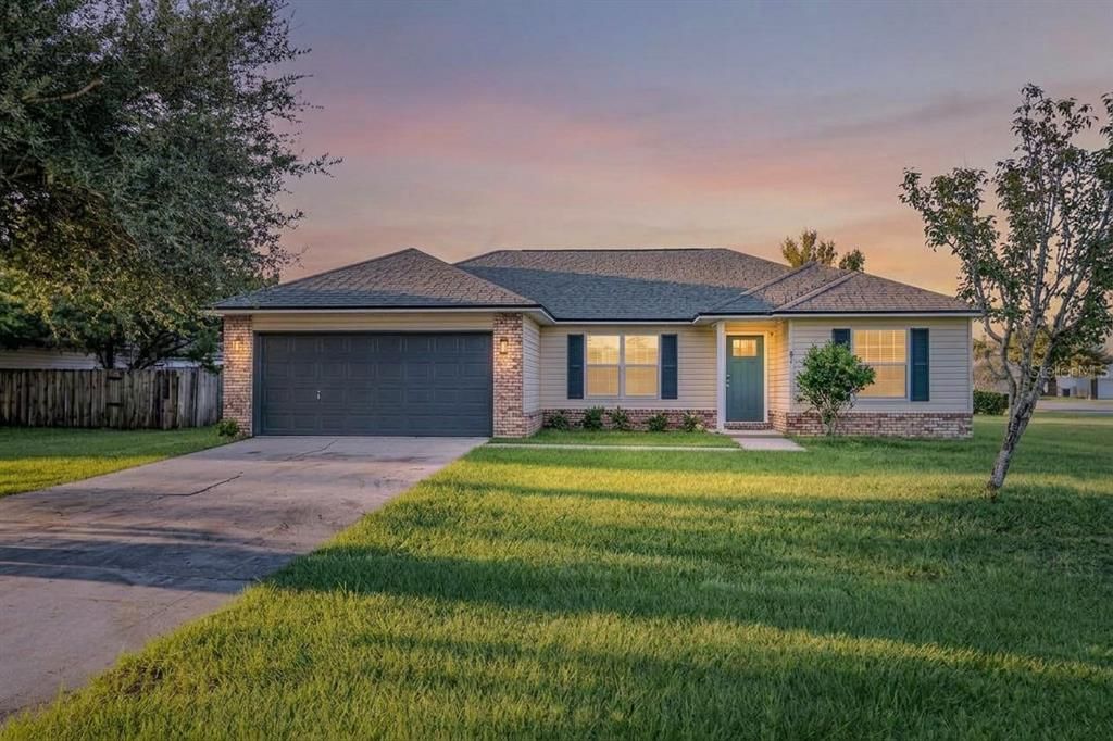 For Sale: $339,000 (3 beds, 2 baths, 1322 Square Feet)