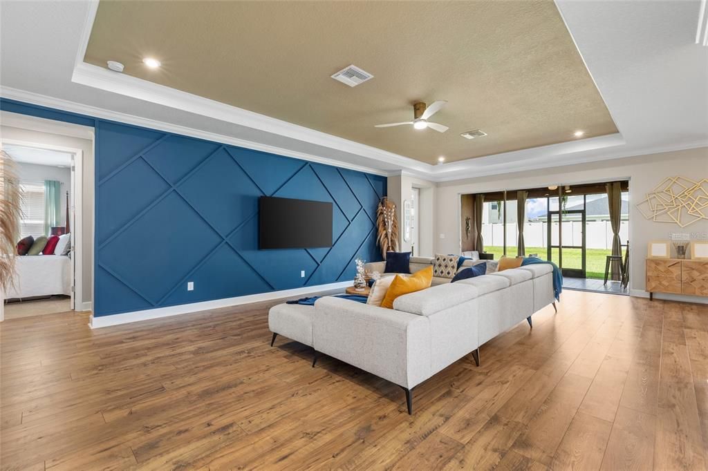 En Venta: $679,000 (4 camas, 3 baños, 2795 Pies cuadrados)