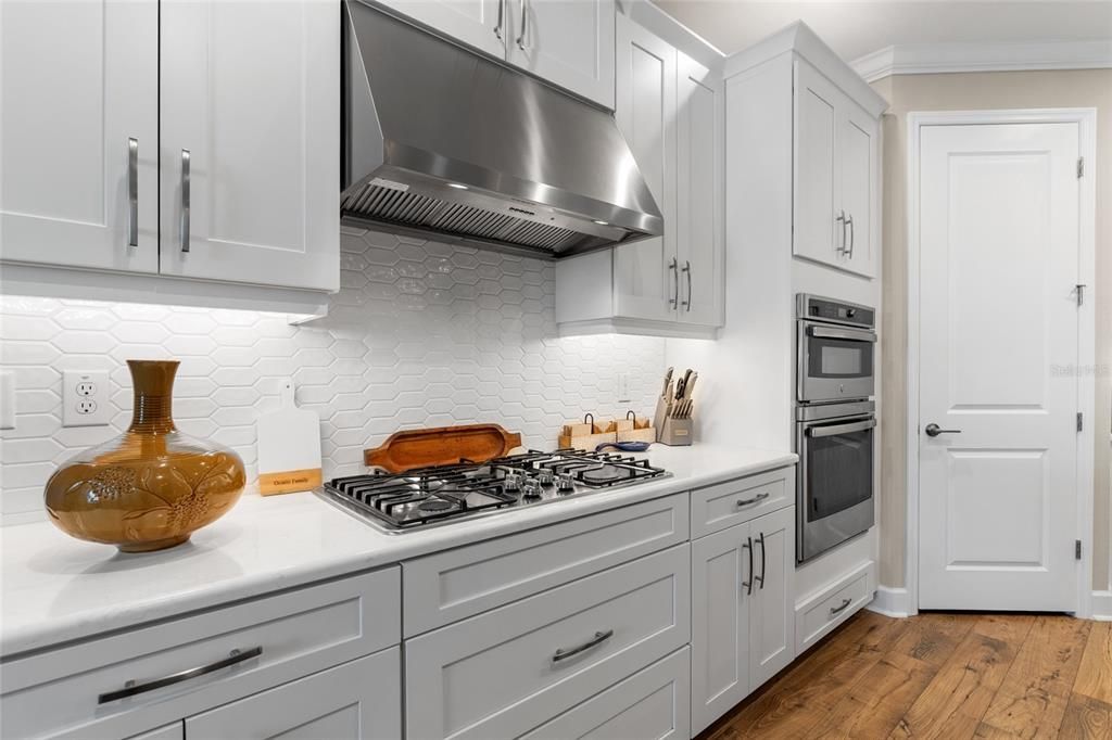 En Venta: $679,000 (4 camas, 3 baños, 2795 Pies cuadrados)