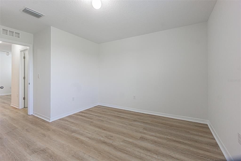 For Rent: $2,500 (4 beds, 2 baths, 2328 Square Feet)